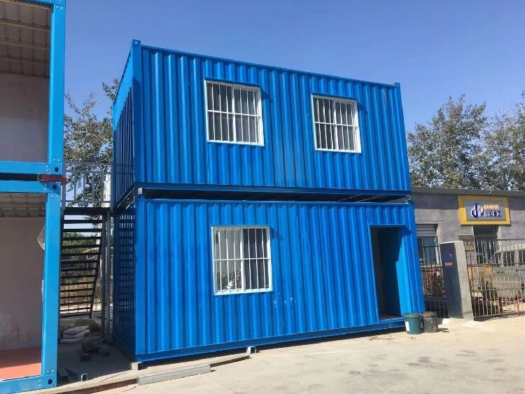 烟台商用彩钢瓦活动房住人集装箱房移动岗亭颜色,住人集装箱房 big picture
